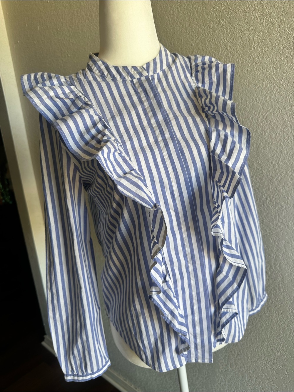 Madewell Stripedw Ruffle Button Blouse - Blue and White